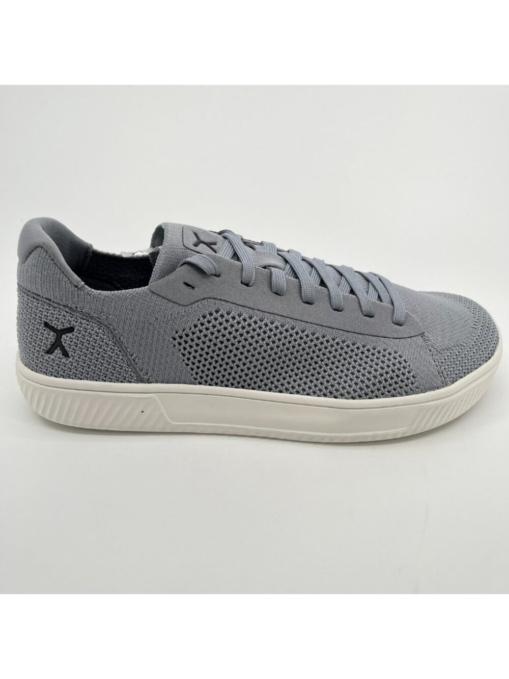 Flux Footwear Adapt Trainer Gray White Mens Size 10 Athletic Knit Shoes Sneakers